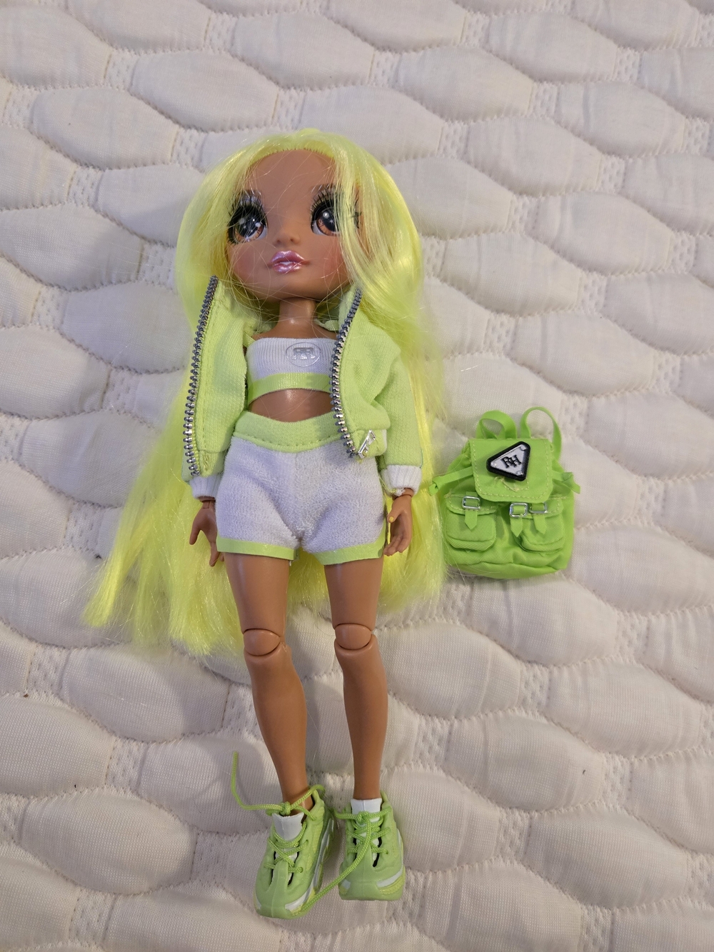Rainbow Junior High Karma Nichols Neon Green Series 2 Fashion Doll Neon Collect